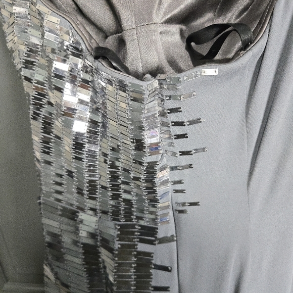 Silver reflective sequin long gown - Picture 5 of 9